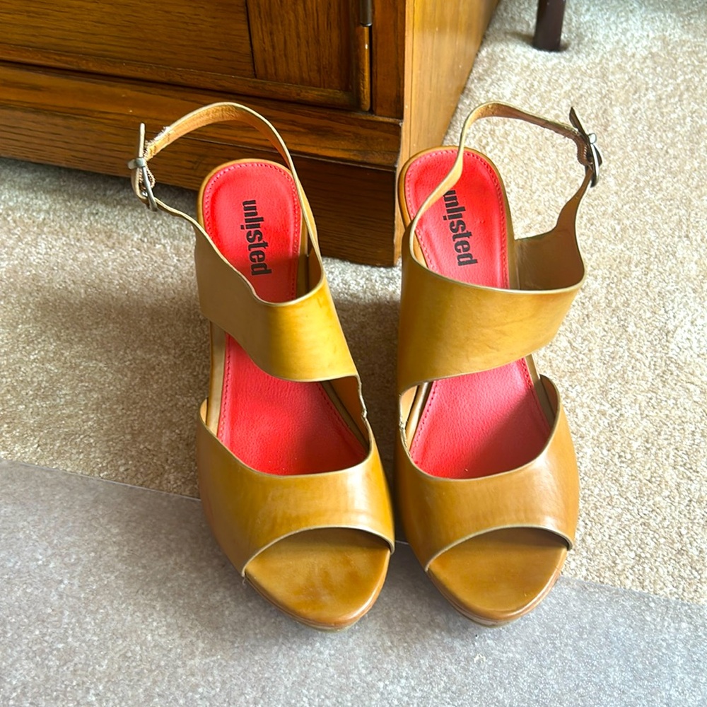Unlisted peep toe wedges